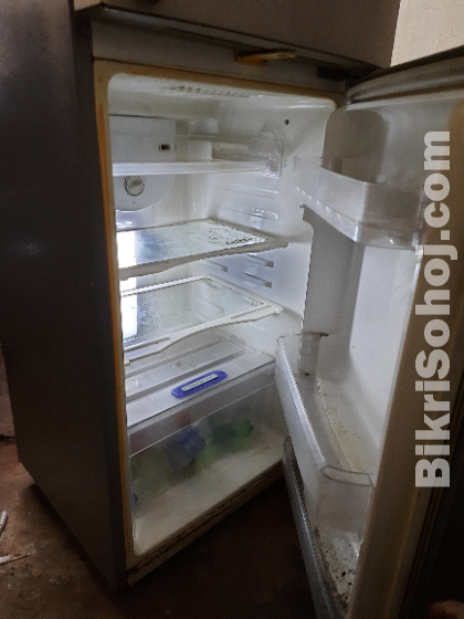 samsung 10.5 cft refrigerator sell